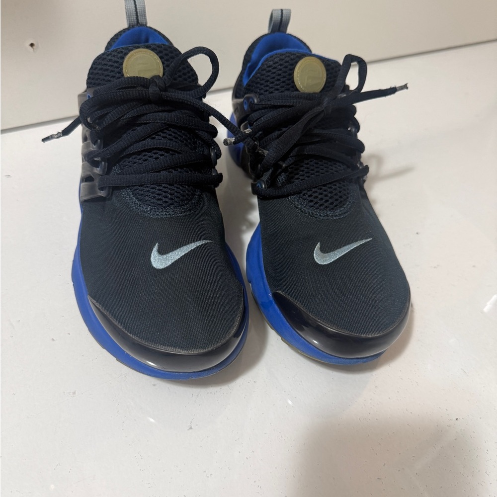 Nike Black and Blue Athletic Shoes